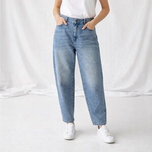 BODEN Barrel Leg Jeans Size 12R Crop Light Wash Denim Stretch 5 Pocket Festival